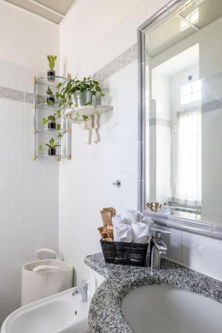 Elegant Garbatella Apartment