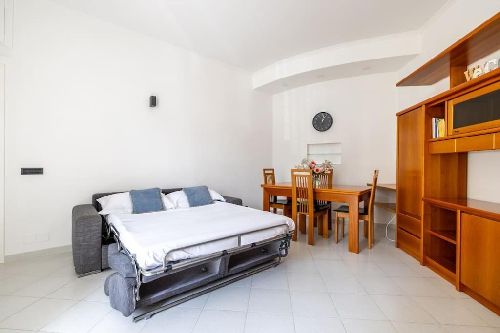 Elegant Garbatella Apartment